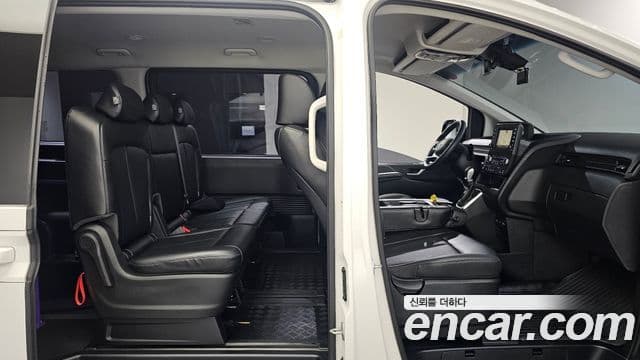 Hyundai Staria 2022 — Şəkil 19/32