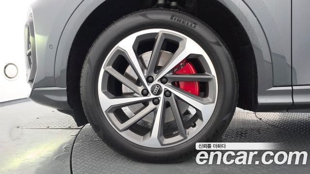 Audi Q5 2025 — фото 5 из 20