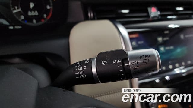 Land Rover Discovery Sport 2020 — Photo 10/36