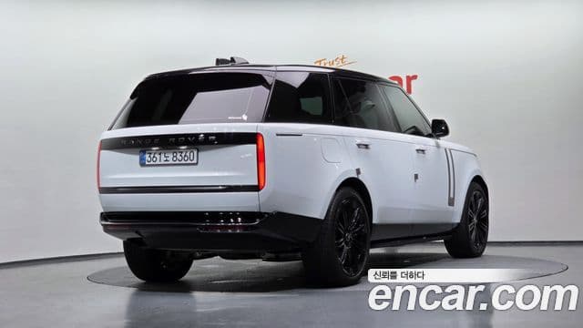 Land Rover Range Rover 2025 — ფოტო 1/20