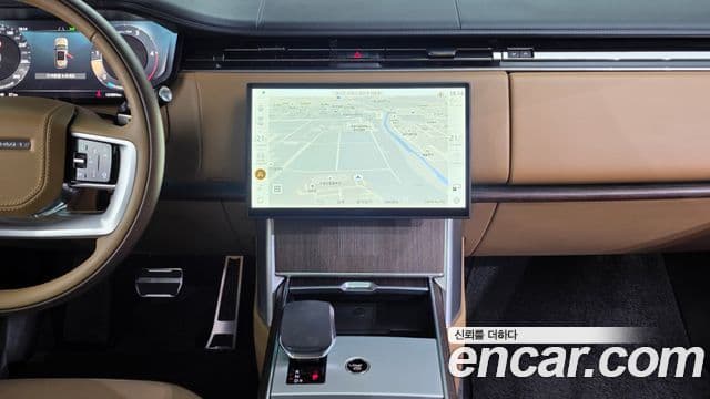 Land Rover Range Rover 2025 — ფოტო 13/20