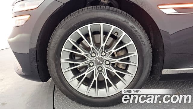 Genesis Electrified G80 2024 — фото 5 из 20