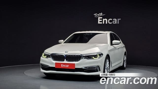 BMW 5 Series 2018 — ფოტო 3/20