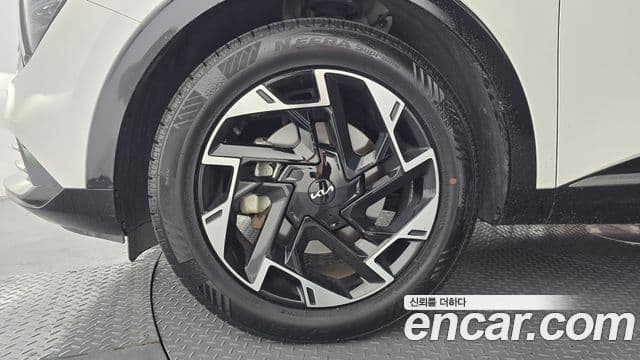 Kia Sportage 2023 — фото 5 из 20