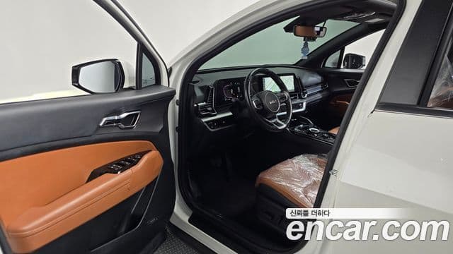 Kia Sportage 2023 — ფოტო 10/20