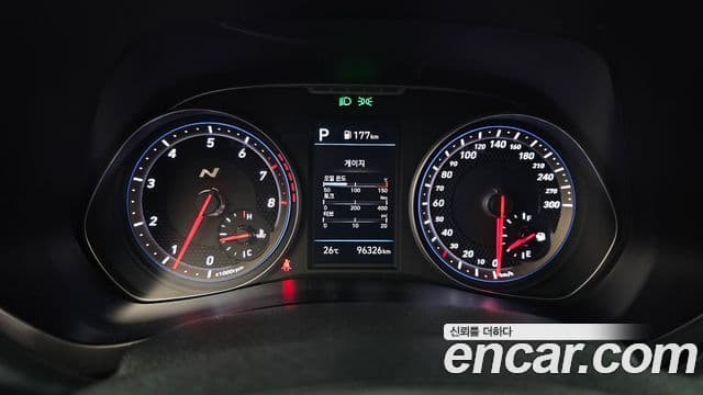 Hyundai Veloster 2020 — Şəkil 8/20