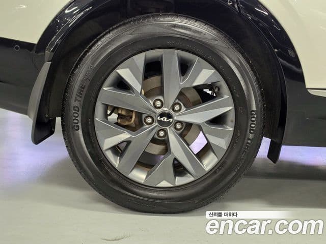 Kia Sportage 2023 — Şəkil 15/20