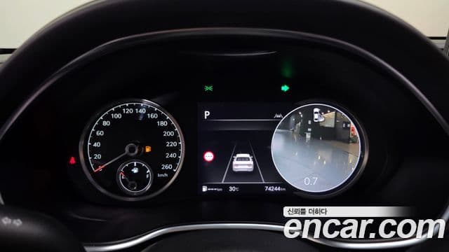 Genesis Electrified G80 2022 — ფოტო 8/20