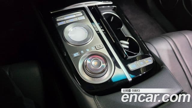 Genesis Electrified G80 2022 — ფოტო 9/20