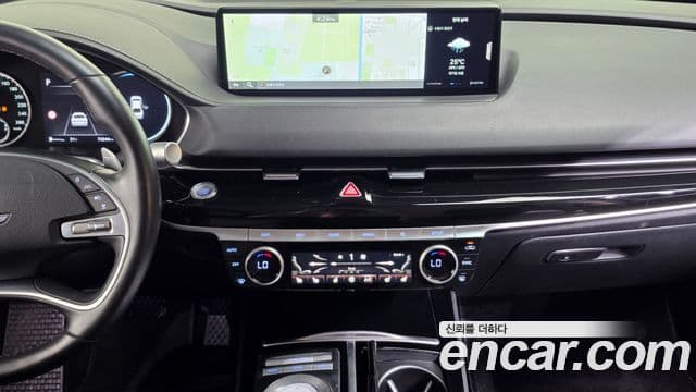 Genesis Electrified G80 2022 — ფოტო 14/20