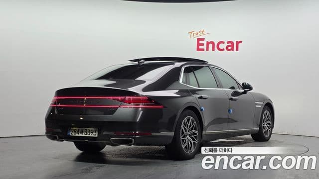 Genesis G90 2022 — ფოტო 2/20