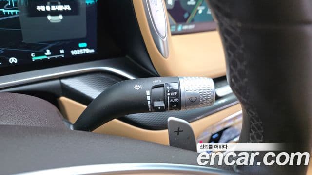 Genesis G90 2022 — ფოტო 18/20