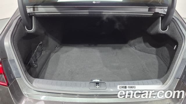 Genesis G90 2022 — ფოტო 20/20