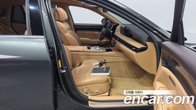 Genesis G90 2022 — Photo 25/42