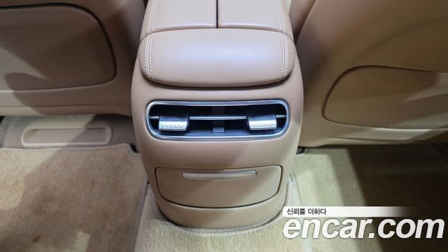 Genesis G90 2022 — Photo 10/42