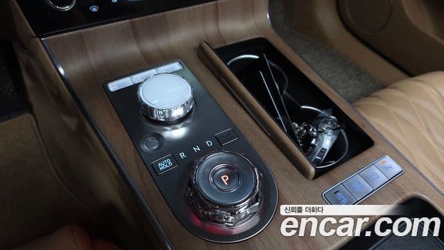 Genesis Electrified G80 2024 — Şəkil 9/20