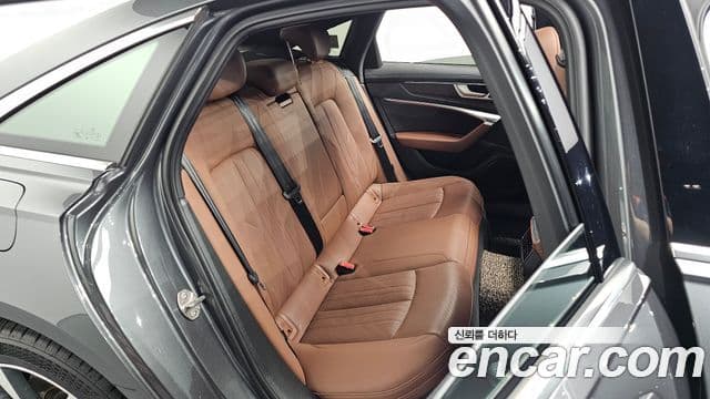 Audi A6 2021 — Şəkil 11/20