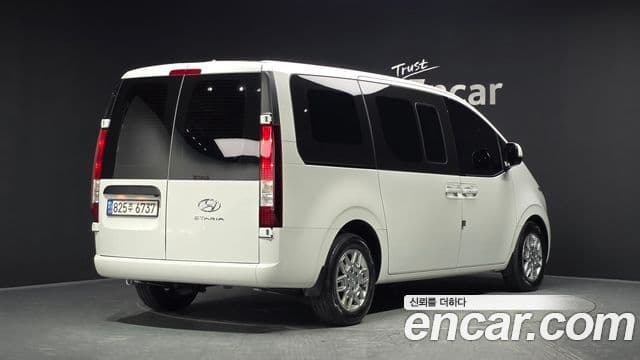 Hyundai Staria 2022 — Şəkil 1/20