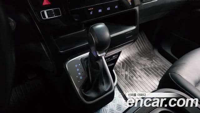 Hyundai Staria 2022 — Şəkil 8/20