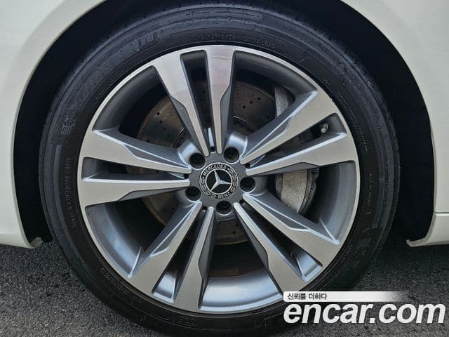 Mercedes-Benz S-Class 2018 — Şəkil 13/20