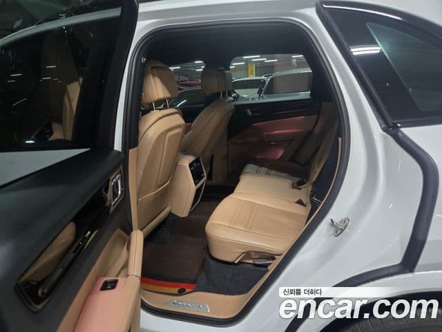 Porsche Cayenne 2019 — фото 12 из 20