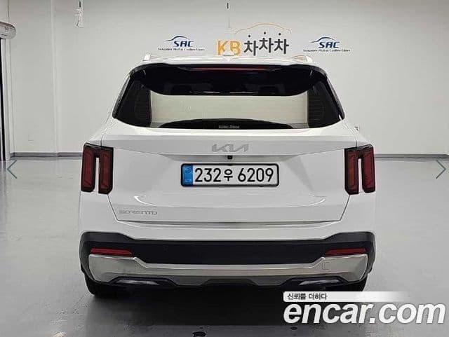 Kia Sorento 2025 — Şəkil 2/18