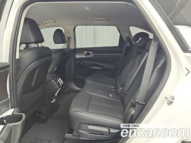 Kia Sorento 2025 — Şəkil 12/18