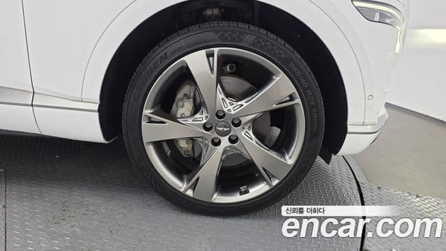 Genesis GV80 2022 — ფოტო 25/39