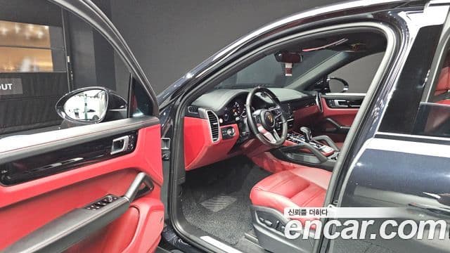 Porsche Cayenne 2022 — Şəkil 10/20