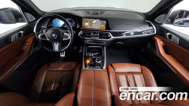 BMW X7 2022 — ფოტო 7/20