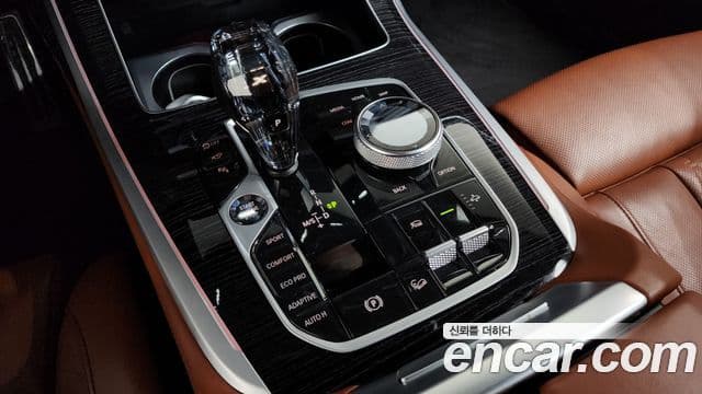 BMW X7 2022 — ფოტო 9/20
