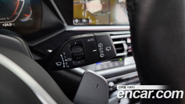BMW X7 2022 — ფოტო 20/20