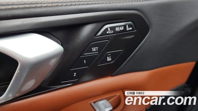 BMW X7 2022 — Photo 34/37