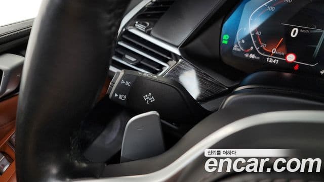 BMW X7 2022 — Photo 6/37
