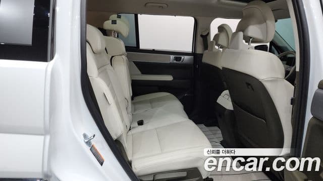 Hyundai Santa Fe 2024 — Şəkil 11/20