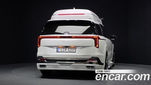 Kia Carnival 2024 — фото 3 из 20
