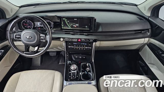Kia Carnival 2020 — ფოტო 7/20