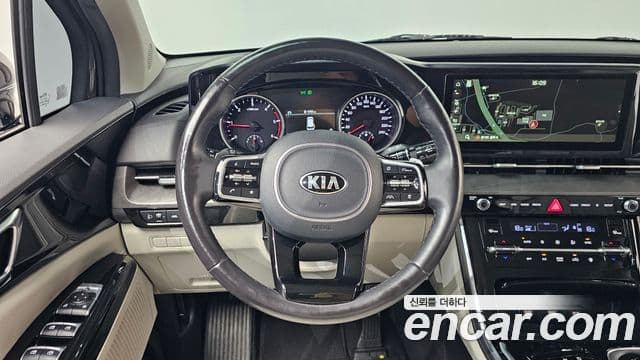 Kia Carnival 2020 — ფოტო 12/20