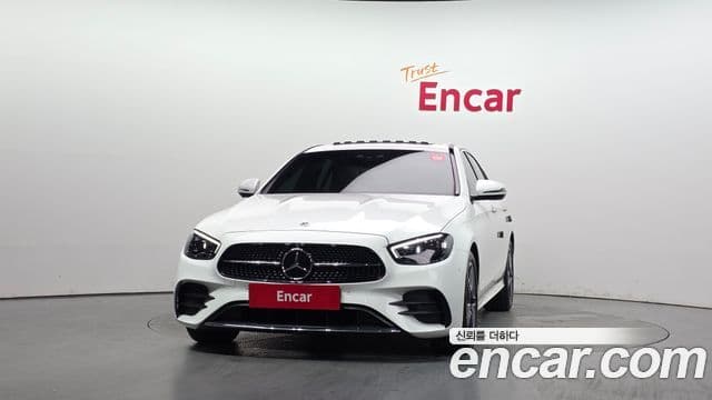 Mercedes-Benz E-Class 2023 — ფოტო 2/20