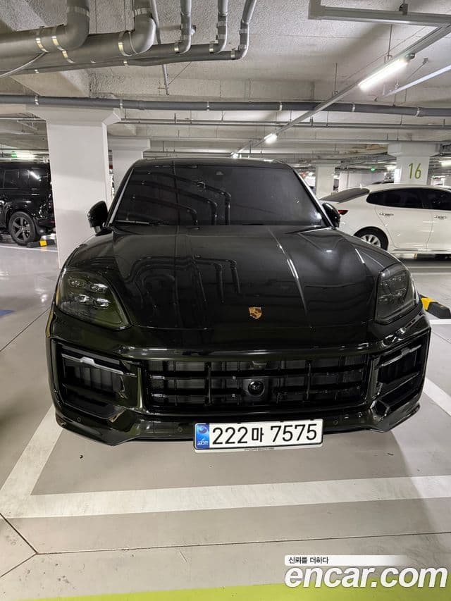 Porsche Cayenne 2025 — ფოტო 5/7