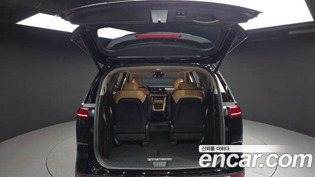 Kia Carnival 2020 — ფოტო 20/20
