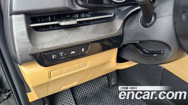 Kia Carnival 2022 — Фото 19/20