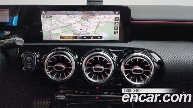 Mercedes-Benz A-Class 2021 — фото 12 из 20