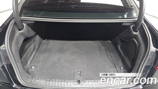 Audi A6 2021 — Şəkil 18/20
