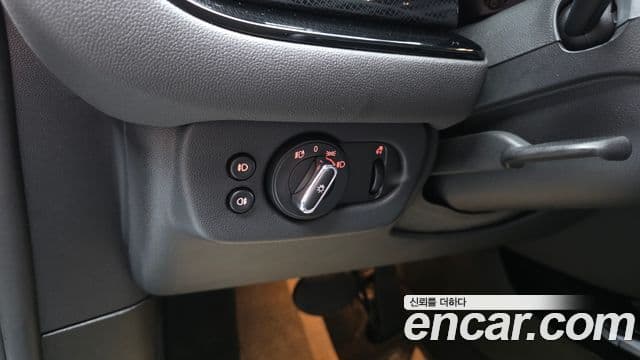 Mini Cooper Clubman 2021 — Photo 19/36