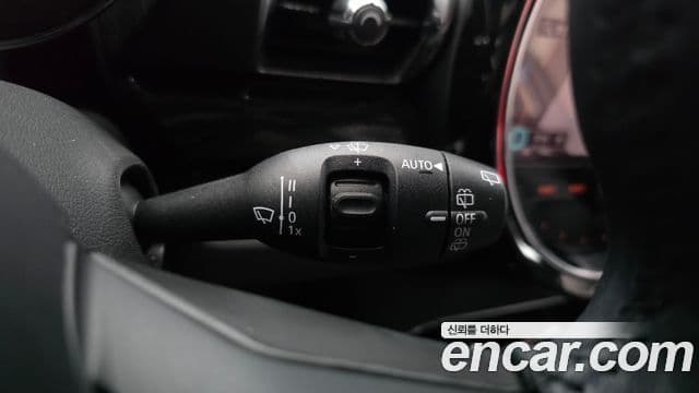 Mini Cooper Clubman 2021 — Photo 20/36