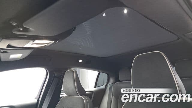 Volvo C40 Recharge 2022 — ფოტო 20/30