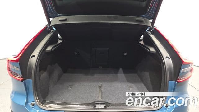 Volvo C40 Recharge 2022 — ფოტო 6/30