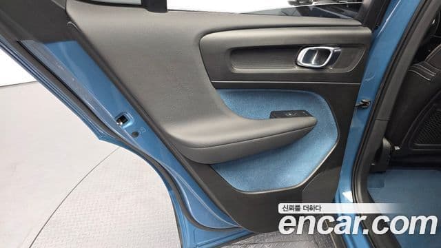 Volvo C40 Recharge 2022 — ფოტო 24/30