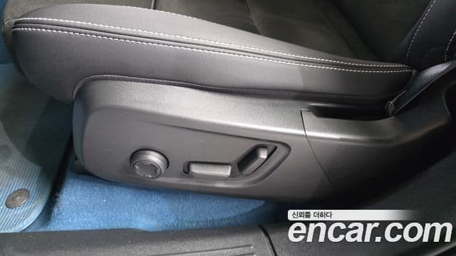 Volvo C40 Recharge 2022 — ფოტო 19/30
